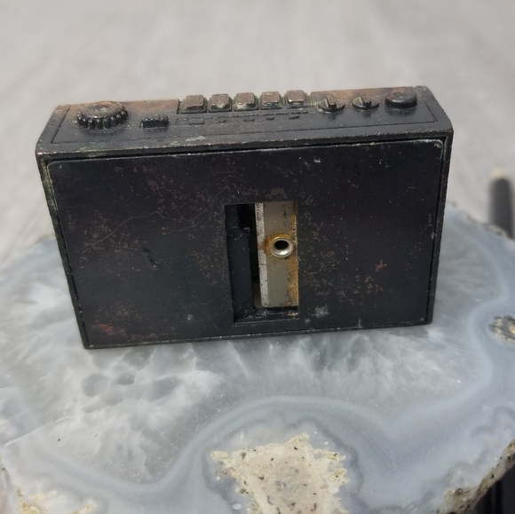 Vintage novelty pencil sharpeners - Picture 4 of 10